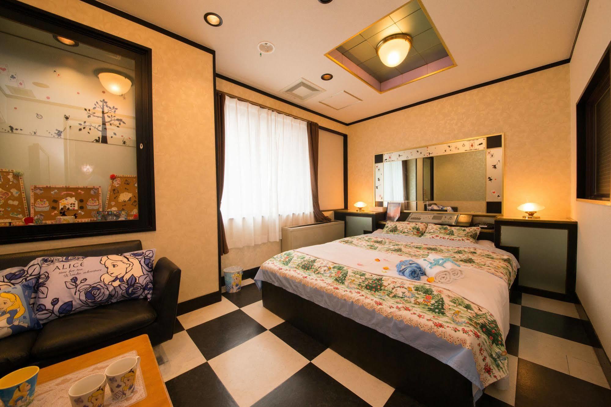 Hotel Candy Hall (Adults Only) Osaka Eksteriør billede