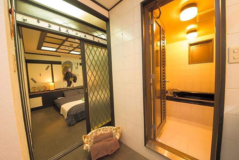 Hotel Candy Hall (Adults Only) Osaka Eksteriør billede